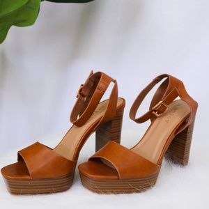 Many sizes available! Brown Sandals with wood block heel!